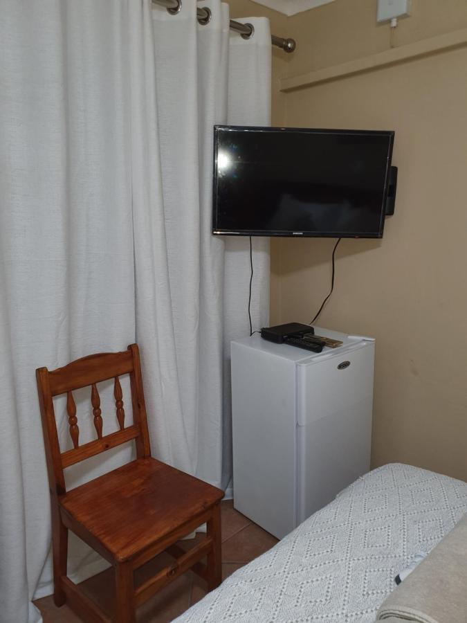 Lani'S Guest House - No Loadshedding Musina Buitenkant foto